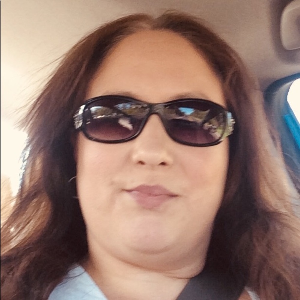 Meet your Posher, Tina
